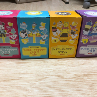 【12/6(月)までの限定価格】ディズニーキャラクター グラス ティーコップ 8点セットの画像