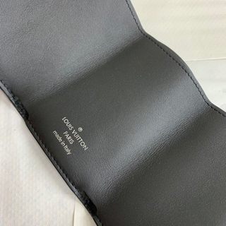 ルイヴィトン ディスカバリーコンパクトウォレット