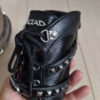 DADのブーツ型の小物入れの画像
