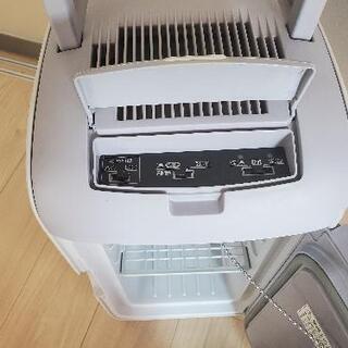 取引中❗ツインバード 中古　2電源式電子冷温ボックス の画像