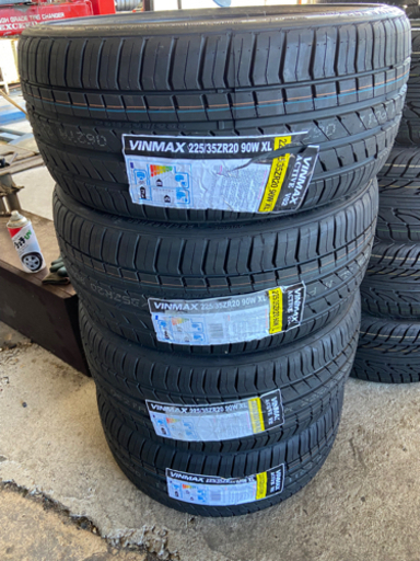 225/35/19 新品タイヤ、交換コミコミ
