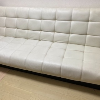 ソファーベッド　下部収納付き