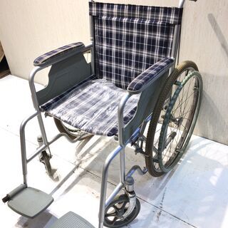 アルミ製 次世代型標準車いす 多機能モデル】  WAVIT＋（ウェイビットプラス)WAP22-40(42)【13.9kg～】【WAVITの次元が違う座り心地に介助者の操作しやすさを考えた多機能モデル】