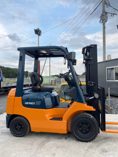 １トン半フォークリフト トヨタ　TOYOTA 7FGL15 ,1500kg、オートマ、ノーパンクタイヤ　、1267時間