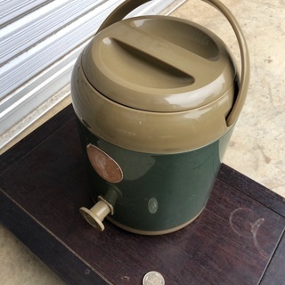 給茶機　保温　タイガー製