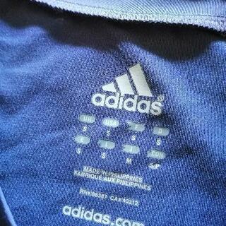 【アディダス/adidas】ロゴありアンダーシャツの画像