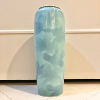 【ネット決済・配送】#10 美品　深川製磁　宮内庁御用達　花瓶　有田焼窯元　色絵彩磁　ブルーフラワー　9号　花生　壺　壷　和柄　和風　花柄　日本製　ツボ　カビン　かびん　つぼ Japanese porcelain flower vase pottery beautiful Fukagawa products made Miyagawa art blue flower iroe saiji vintageの画像