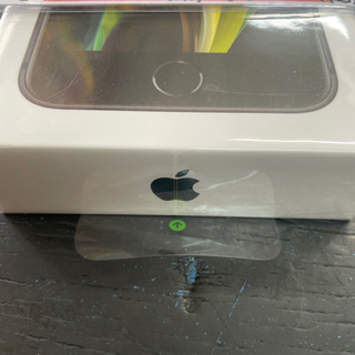 新品 未開封 iPhoneSE2 128gb ブラック 2021/08/14の画像