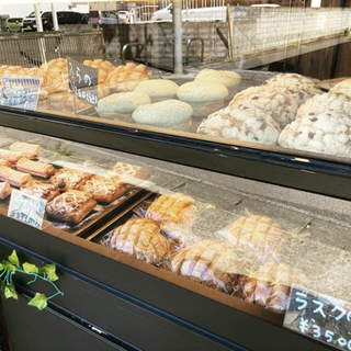ベーカリーズラボ初石店🍈アルバイト募集中です♪の画像