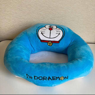 ✨ドラえもん　ドーナツクッション❗️の画像