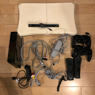 【受付再開】Wii 本体コントローラー一式＋Wiiボード＋ソフト2本
