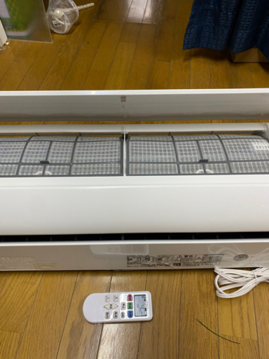 日立ルームエアコン① 美品　2019年式　ワンシーズン使用