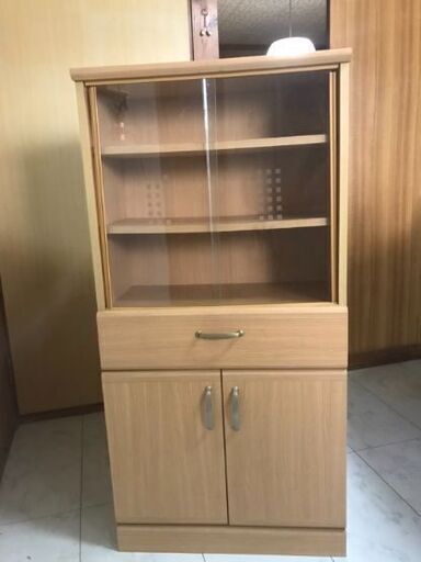 お皿棚
