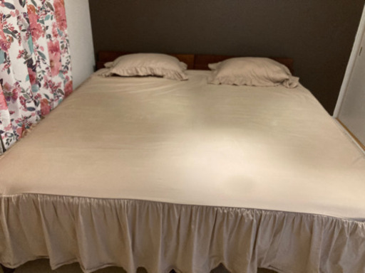 キングサイズベッド(シングルベッド2つ)