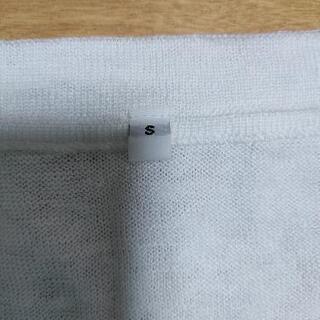 無印良品　シンプルリネン　白ニットセーターの画像