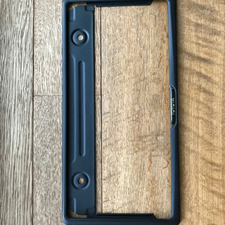 トヨタのナンバーフレーム売ります