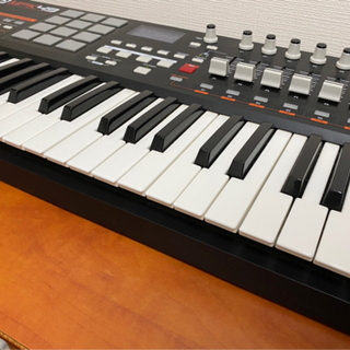 AKAI MPK49 MIDIキーボードの画像