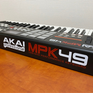 AKAI MPK49 MIDIキーボードの画像