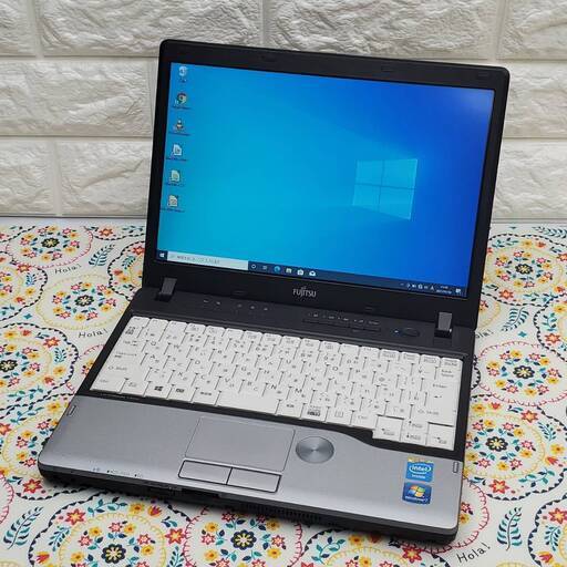 PC初心者お子様用におすすめ！ 12.1インチ 富士通 コンパクト ノートパソコン