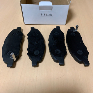 新品　フロントブレーキパッドの画像