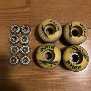 juiceウィール×REPTILE ABEC5ベアリング　スケボー