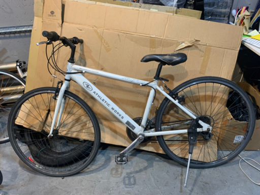 クロスバイク　3x7変速　白　✨自転车整备済。すぐに乗って帰れます✨