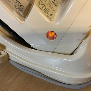Iwatani イワタニ コードレススチームアイロン 収納ケース付の画像