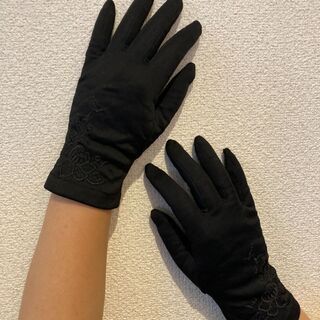 普段使いにも、舞台にも　婦人用手袋（黒）