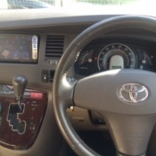 トヨタ アイシス2.0 車検5年5月の画像