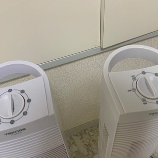 サイズタワー型扇風機2台の画像