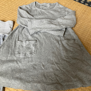 120サイズワンピース2枚　腹巻パンツ2本　レギンス10部丈２本の画像