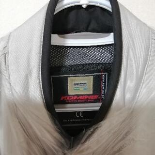 商談中ジャケットプロテクター入れ