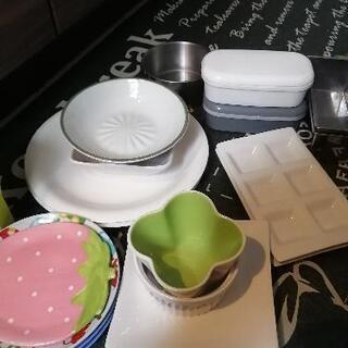 食器＆ケーキ型色々お譲りしますの画像