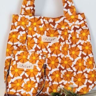 ハンドメイドのタック入りバッグ&スマホポーチ