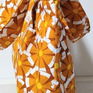 ハンドメイドのタック入りバッグ&スマホポーチの画像