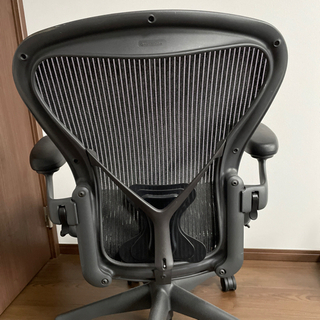 ハーマンミラー　アーロンチェアの画像