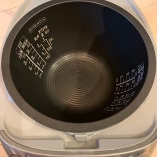 TOSHIBA 炊飯器の画像