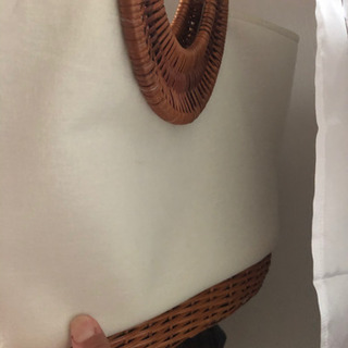 ビジュー付きバックの画像