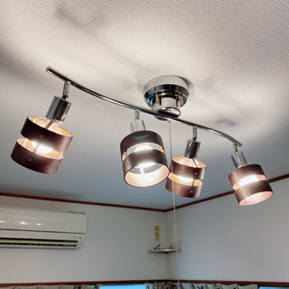 LEDライト付きオシャレなシーリングライト　ブラウンの画像