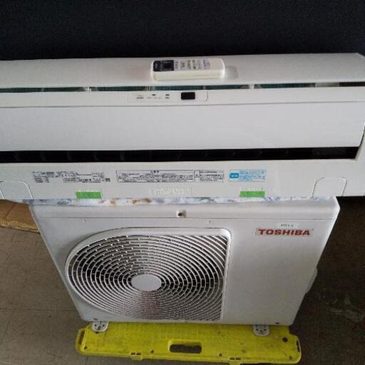 佐賀中古エアコン東芝2016年2.2KW175番税込