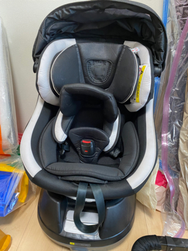 コンビチャイルドシート　ネルーム