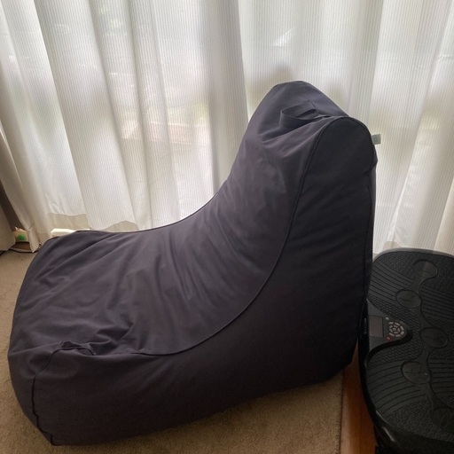 フロアチェア、カーペット
