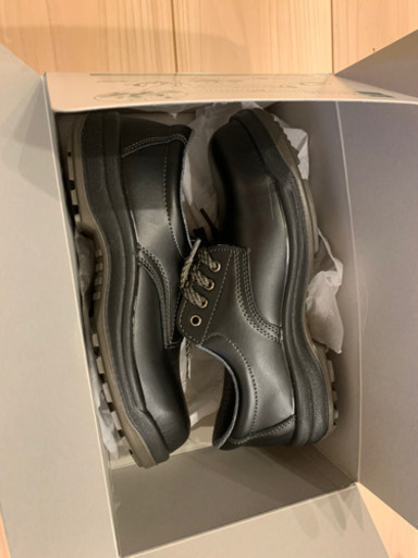 新品安全靴　24cm