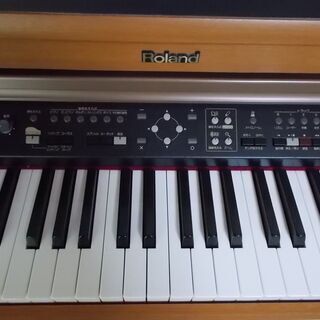 Roland 電子ピアノの画像