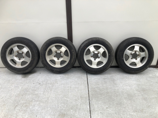 ジムニー　純正アルミホイールタイヤ付き　逆履き等に　中古