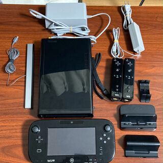 任天堂 Wii U 本体 (プレミアムセット 32GB、クロ)＋...