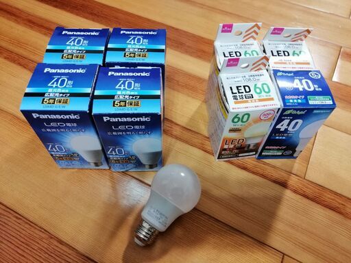ダイソー　LED電球　E26口金　60W　9個セット