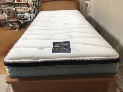 【新品同様】フランスベット（今年１月入荷。66,000円＋税で購入）