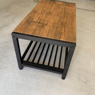 センターテーブル