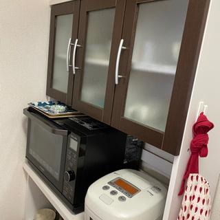 食器棚　ウォールナット調の画像